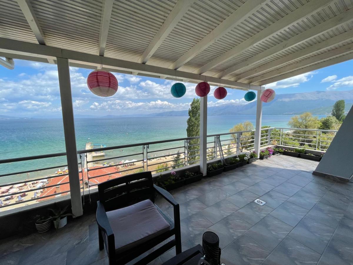 Kelvi'S Apartment Pogradec Eksteriør billede
